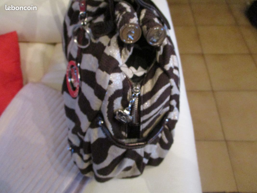 Beau sac marque Kathy Van Zeeland (image 2)