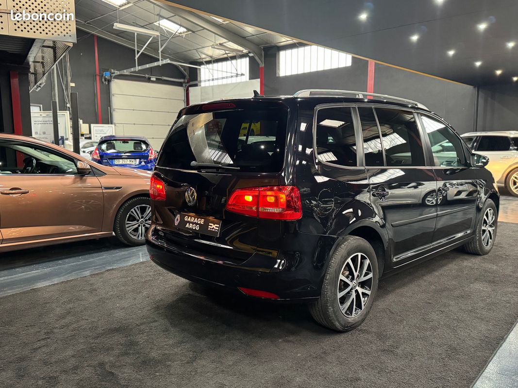 Volkswagen Touran 1.6 TDi 105 CV BVA DSG7 GARANTIE 12 Mois GPS ct -6 MOIS tres propre DISTRIB OK BVA (image 6)