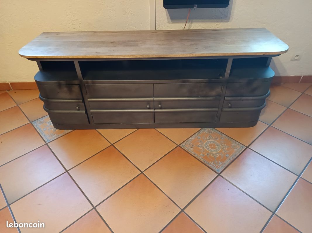 Buffet TV arrondi (image 1)