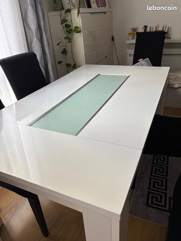 Table salle à manger (image 1)