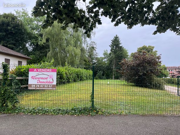 Terrain 873 m² Bourg-en-Bresse