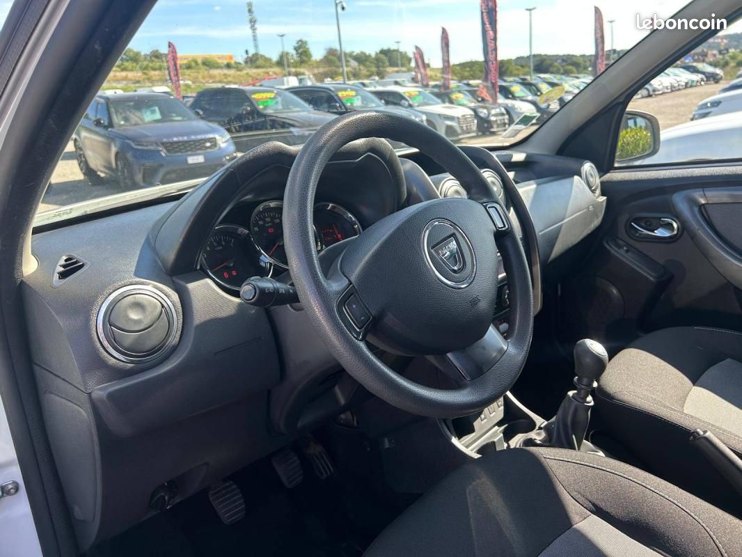 Dacia Duster dCi 110 4x2 Silver Line 2017 (image 12)