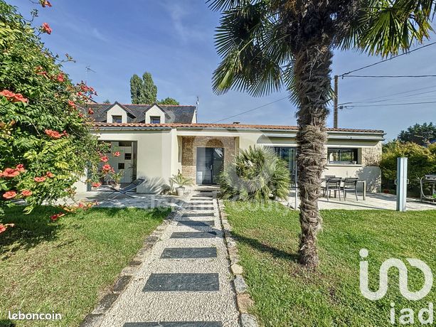 Propriété 8 pièces 182 m²