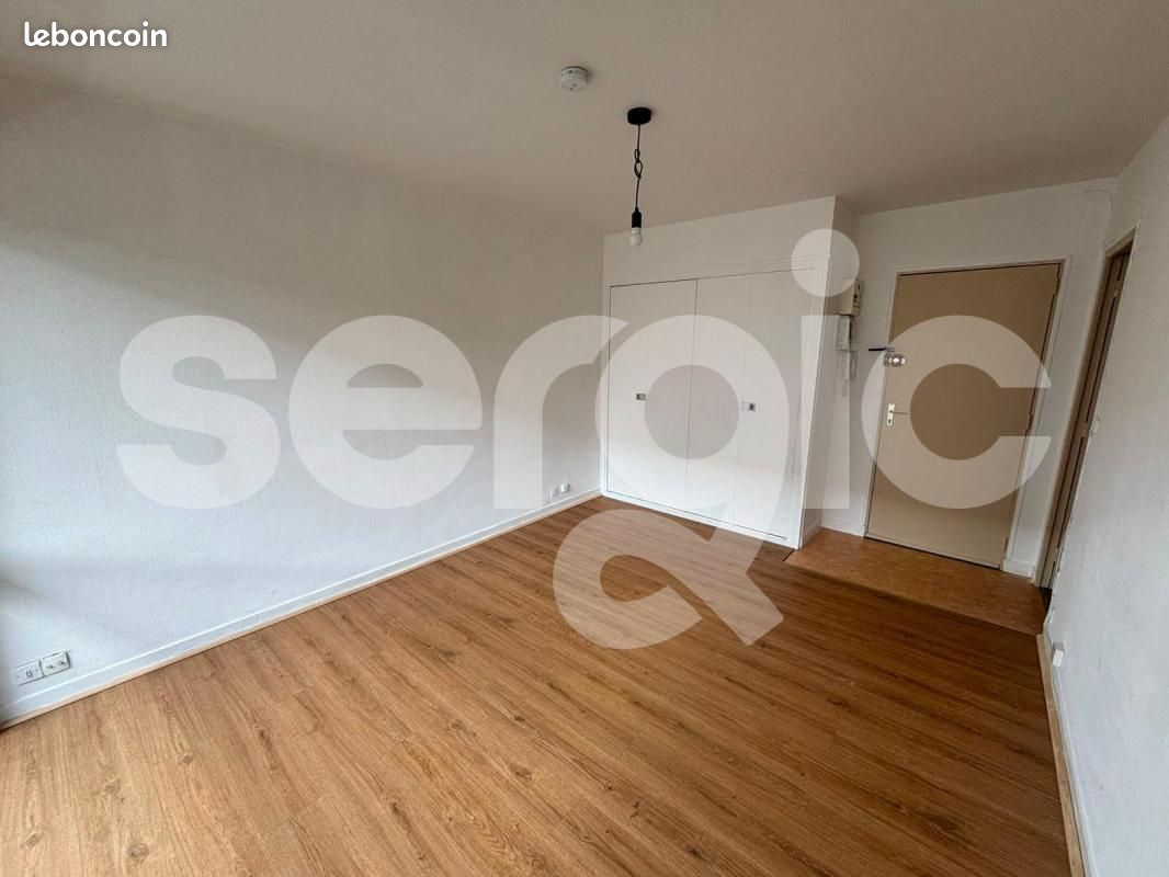 Appartement 1 pièce 24 m² · à Angers · 24 m² · 600 €