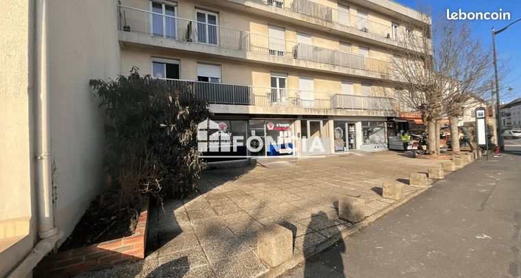 https://img.leboncoin.fr/api/v1/lbcpb1/images/10/bb/f1/10bbf171725e9fcacbd19e82e63e9cf8741df3cb.jpg?rule=ad-image