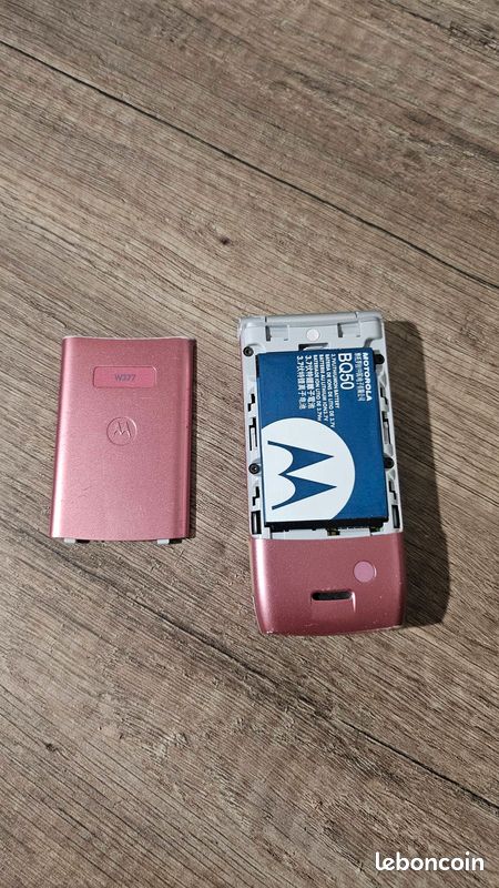 Téléphone motorola W377 - rose - vintage (image 4)