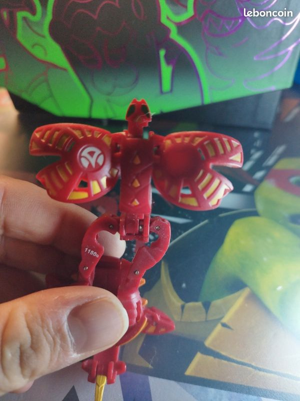 Bakugan pyrus falconeer première génération (image 1)