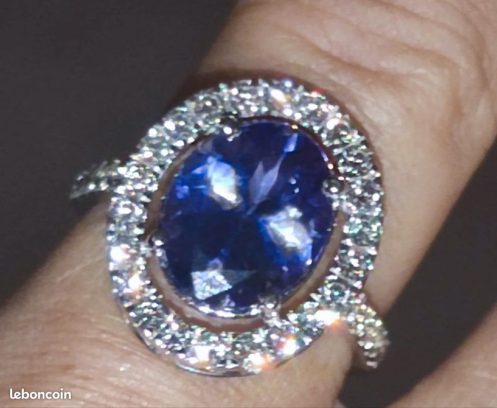 Tanzanite troidia 3,35 carats PI-TAN104 : Vente de pierres précieuses