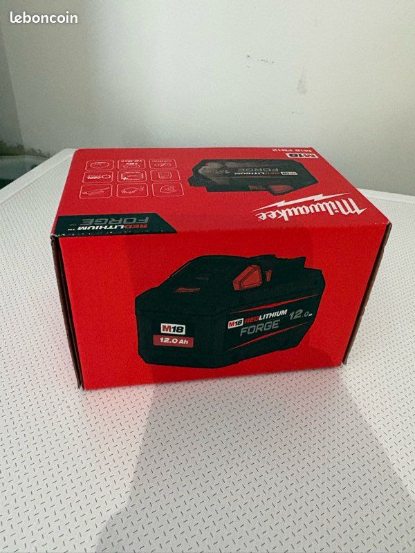 Batterie Milwaukee M18 12.0ah forge - Bricolage