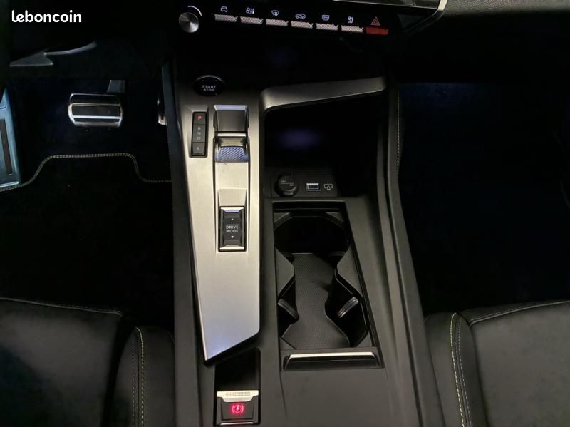 Peugeot 408 Plug-in Hybrid 240ch GT Exclusive e-DCS7 (image 22)