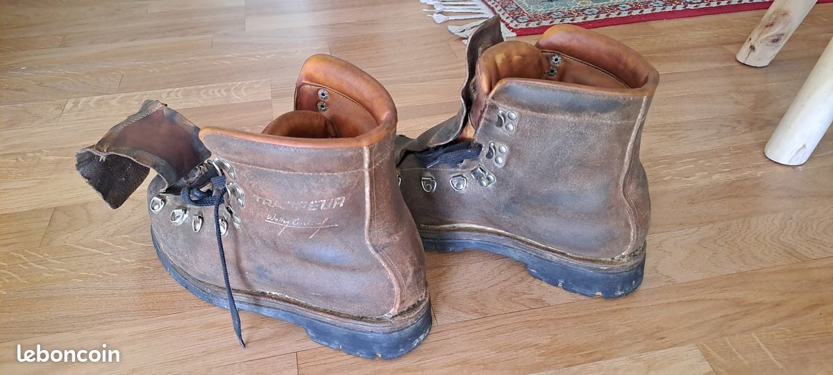 Chaussures Rando Le TRAPPEUR - Taille 42/43 - Cuir Noir - Vintage