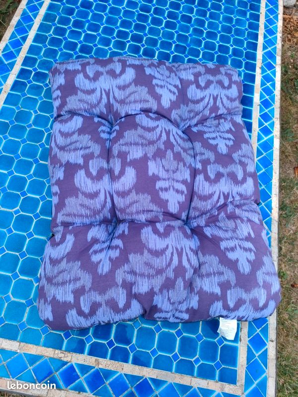 Coussin chien (image 1)