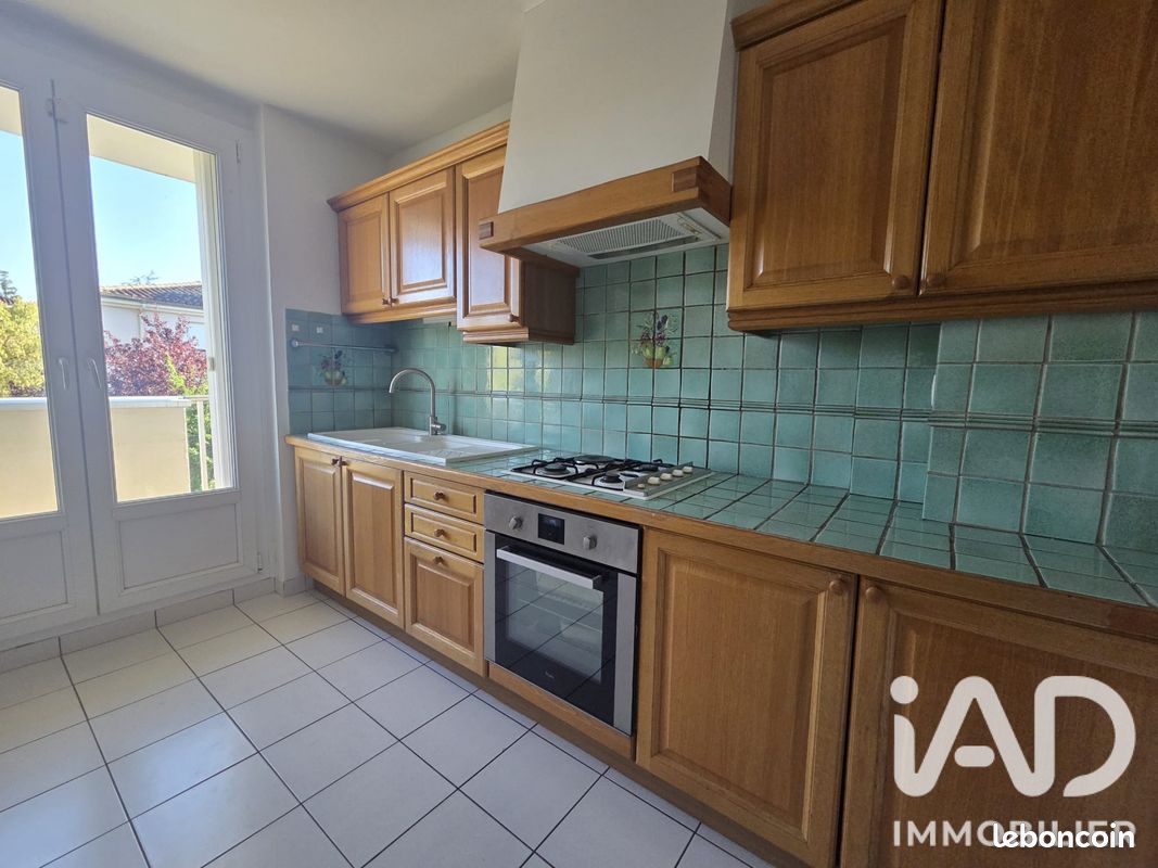 Appartement 2 pièces 49 m² · à Tassin-la-Demi-Lune · 49 m² · 850 €/mois