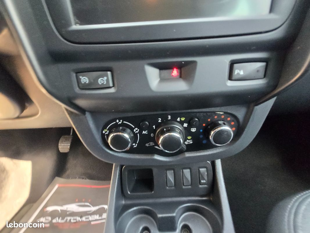 DACIA DUSTER 1.5 dCi 110 4x2 Lauréate Plus (image 17)