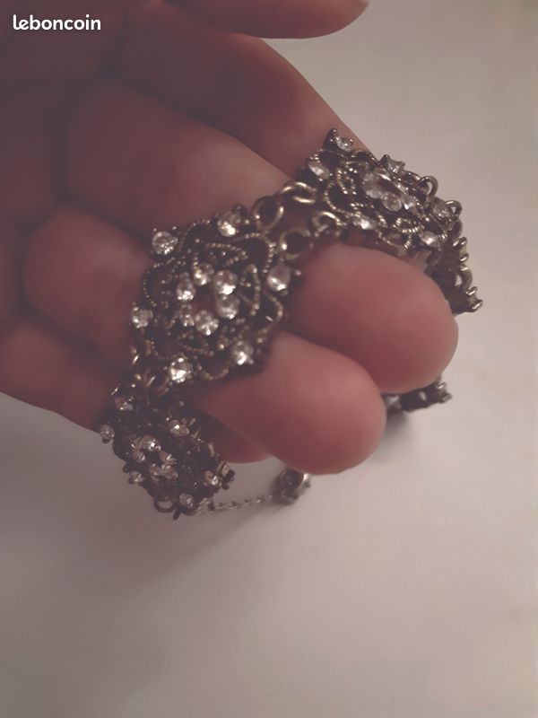 VINTAGE Bracelet en métal argenté et strass taille réglable (image 1)