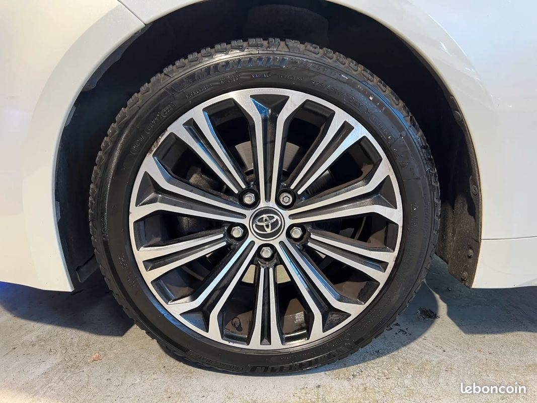 TOYOTA Corolla Touring Sport 2.0 Hybrid 184ch Design - TOIT OUVRANT - ENTRETIEN COMPLET TOYOTA (image 35)