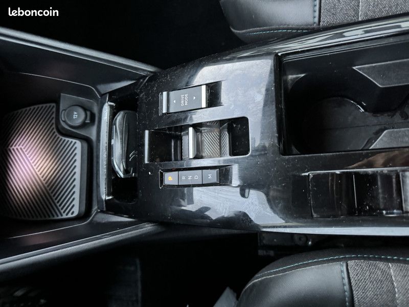 Citroen C4 BLUEHDI 130CH S&S FEEL PACK BUSINESS EAT8 (image 18)