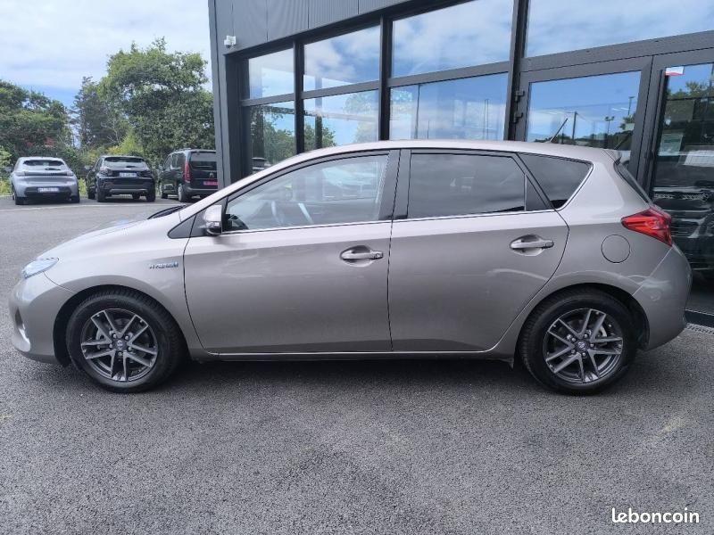 Toyota Auris HSD 136h Dynamic (image 3)