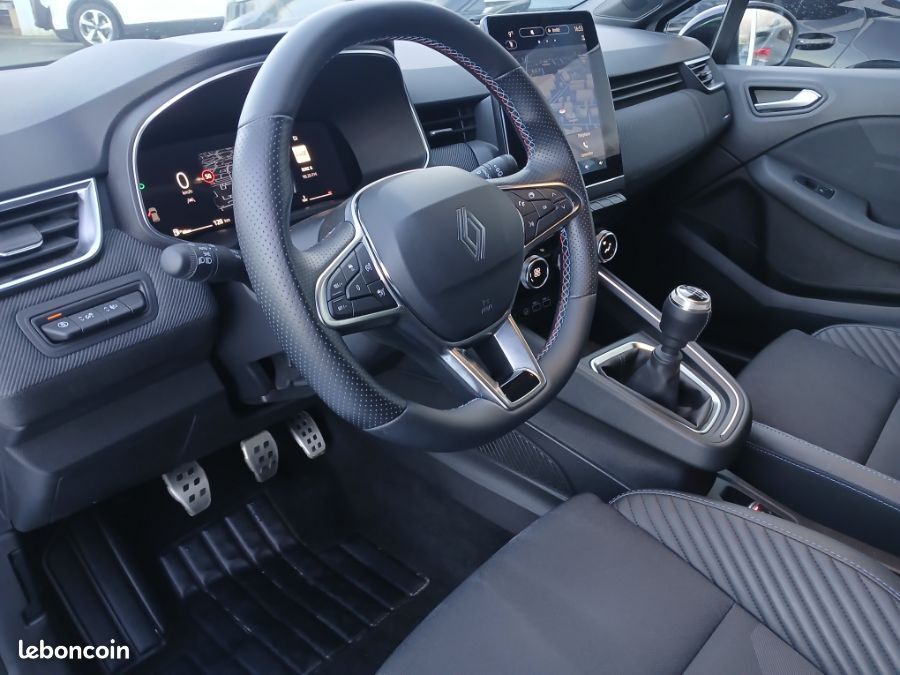 Renault Clio V 1.0 TCe 90 BVM6 ESPRIT ALPINE GPS 9.3" Cockpit JA17 (image 12)