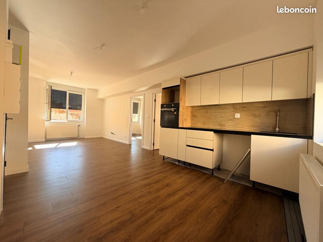 Appartement 3 pièces 53 m² · à Montceau-les-Mines · 53 m² · 680 €/mois