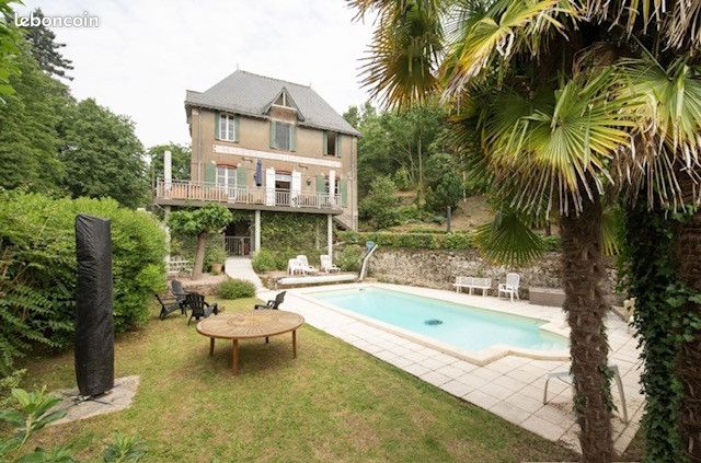 Villa 10 pièces 187 m²