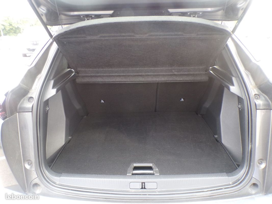Peugeot 2008 1.2 PURETECH 100CH S&S ALLURE (image 5)