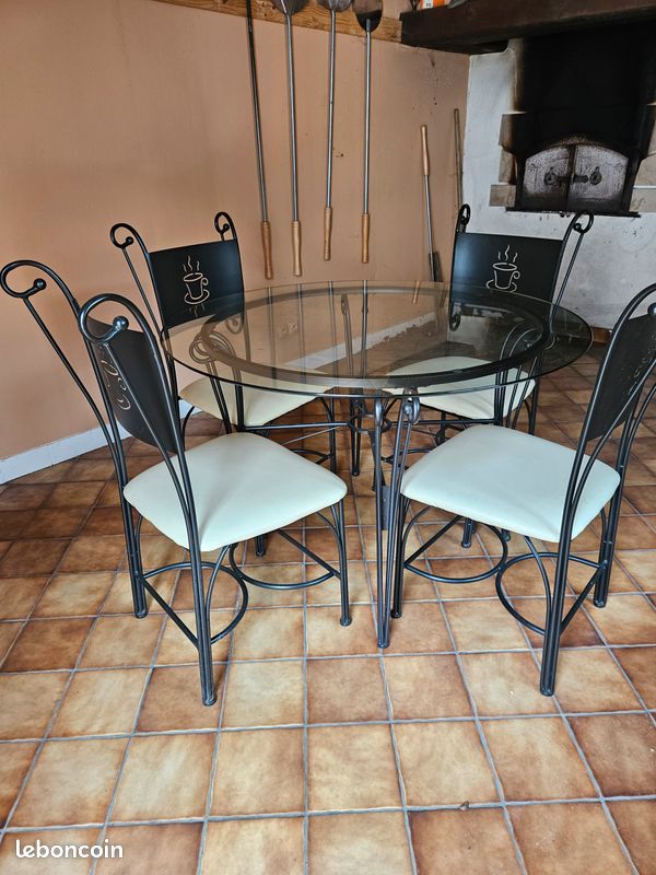 Table en verre avec 4 chaises (image 2)