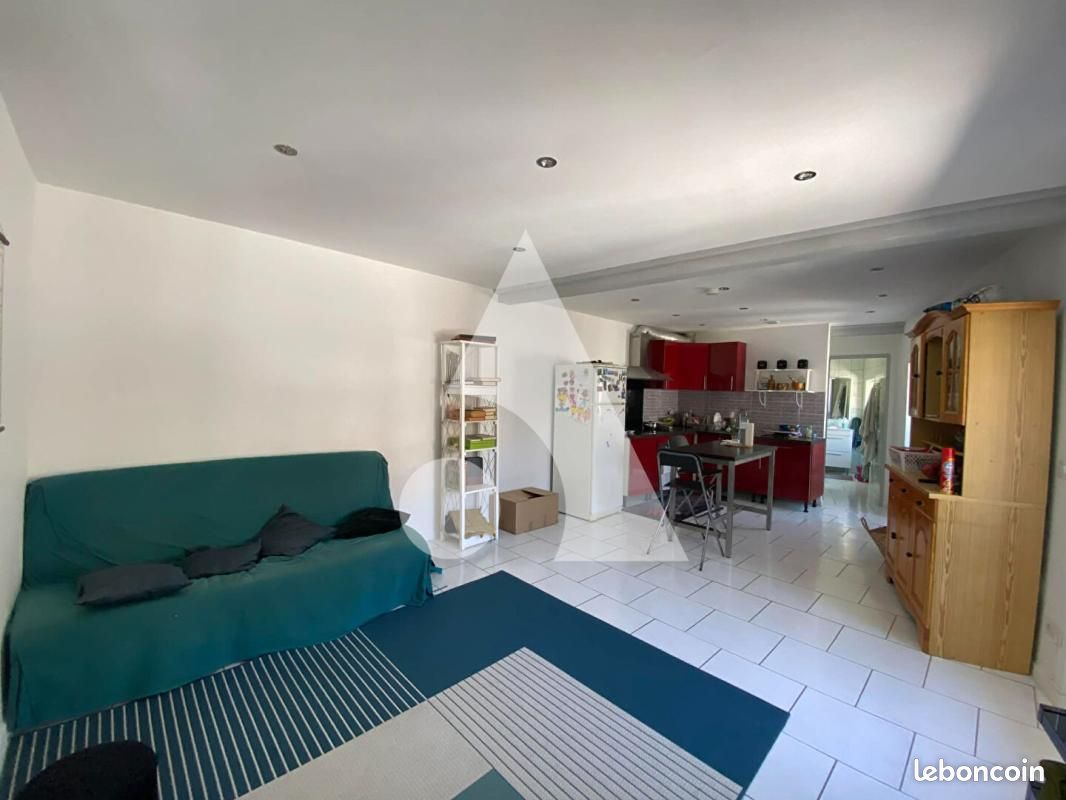 Appartement 2 pièces 203 m² · à Largentière · 203 m² · 95 000 €