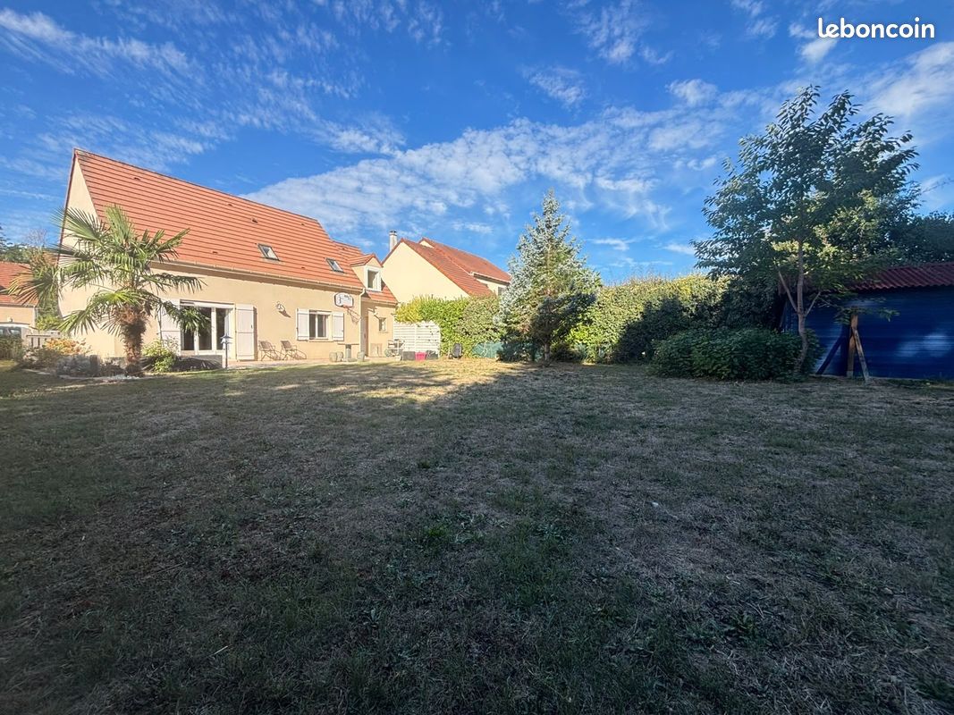 Maison 6 pièces 119 m² · à Saint-Pierre-du-Perray · 119 m² · 420 000 €