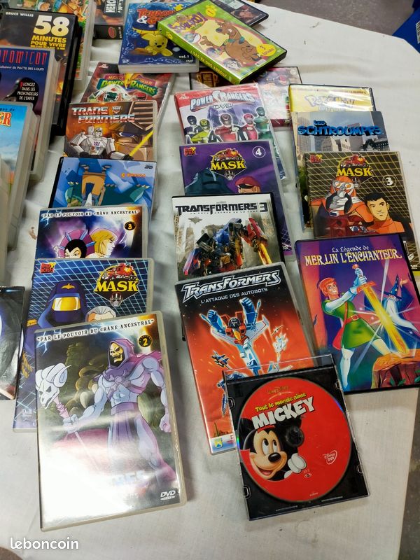Vend. Un. Ensemble. De. Cassettes. Et. DVD (image 3)