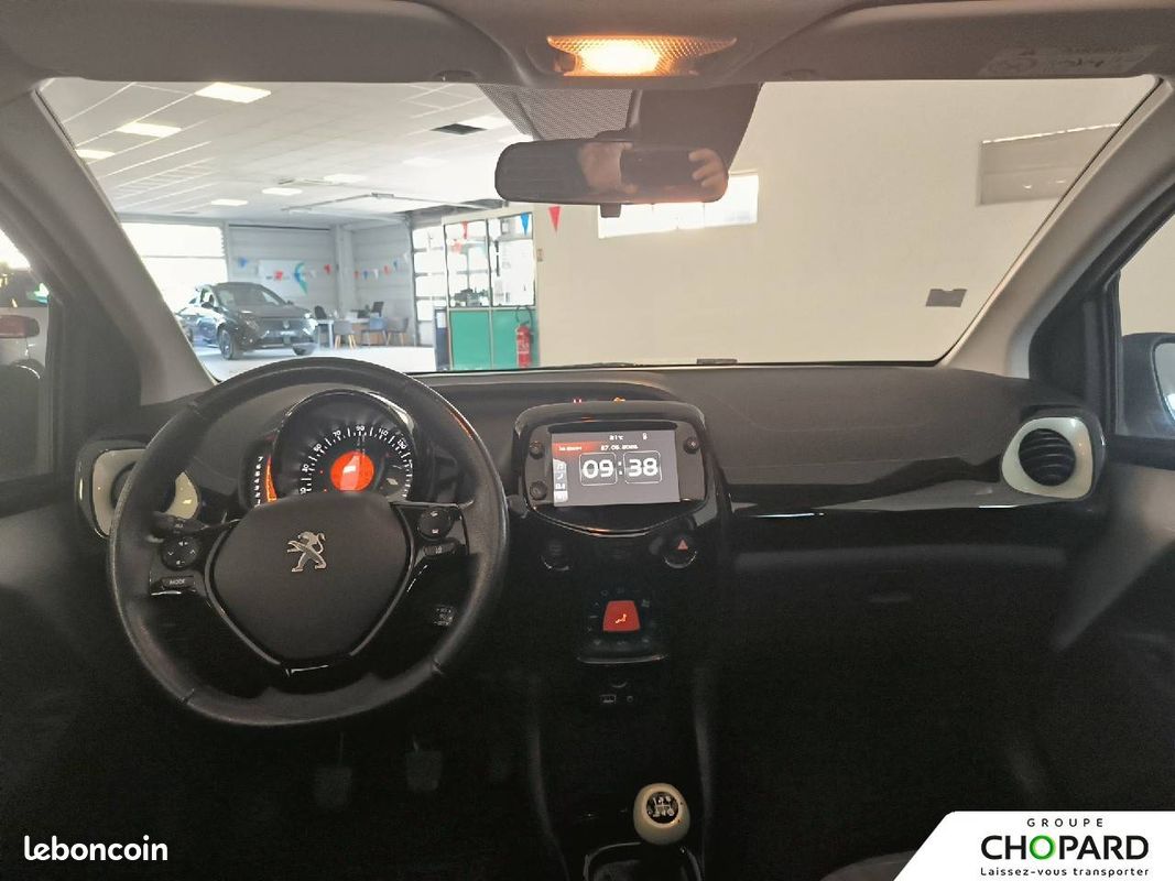PEUGEOT 108 VTi 72ch S&S BVM5 Collection TOP (image 15)