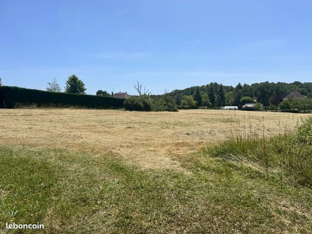 Terrain à bâtir et prairie