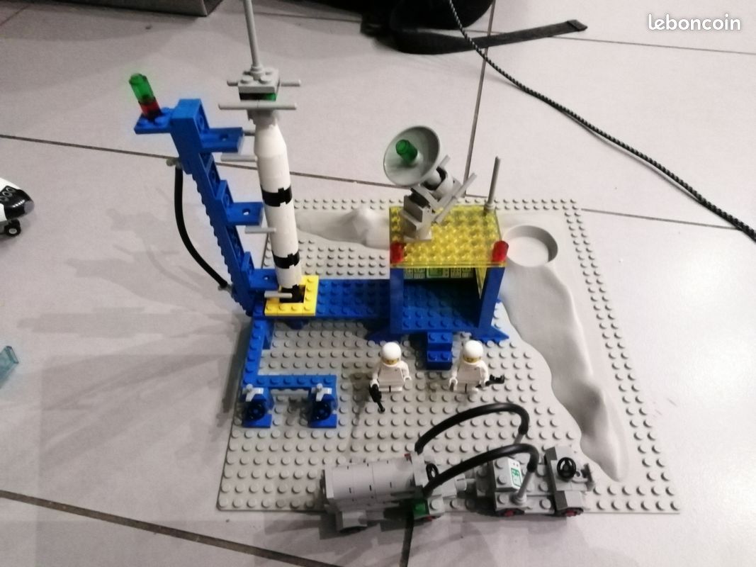 Lego espace base (image 1)