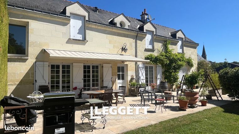Maison 8 pièces 217 m²