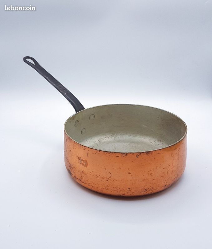 Casserole cuivre martelé prof.vintage Chomette Favor D 18 - Arts de la table
