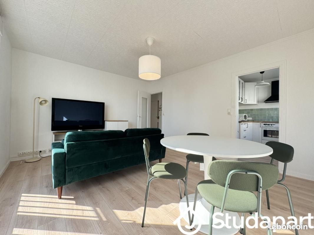 Appartement 3 pièces 57 m² · à Reims · 57 m² · 890 €