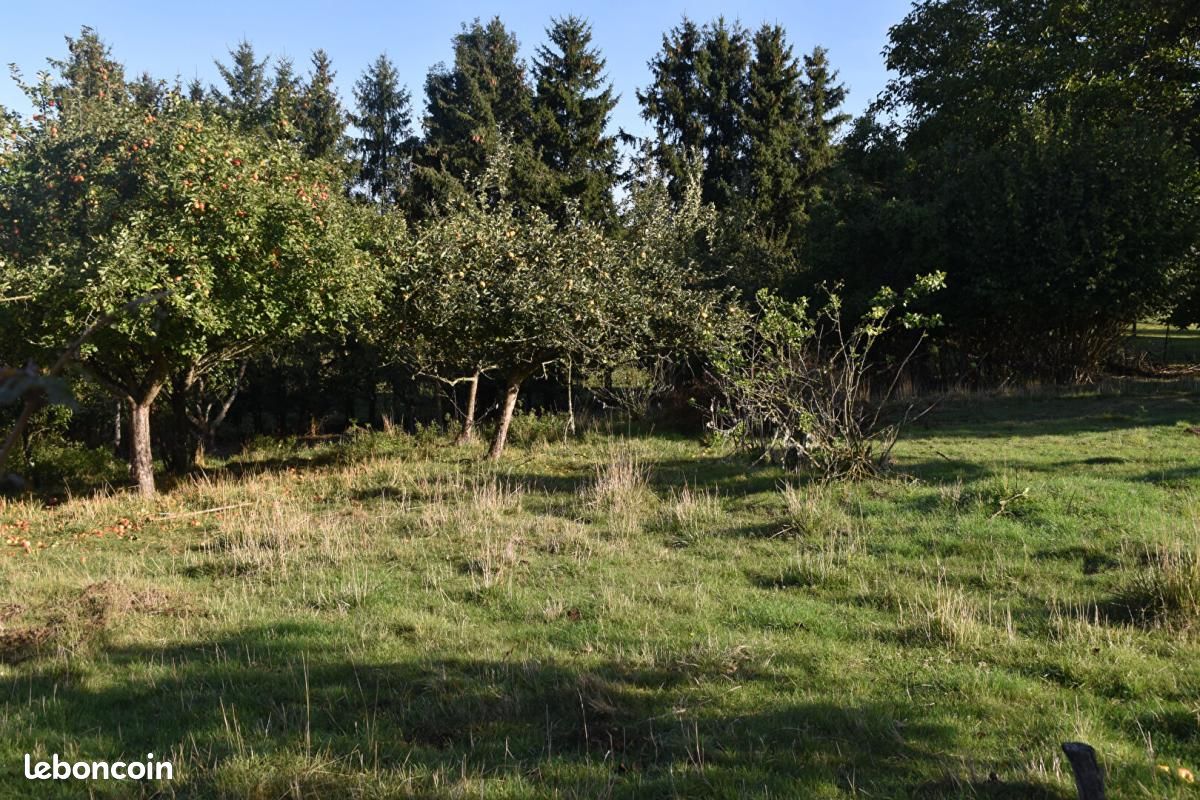 Terrain 1 778 m² Cheppy · 21 990 €