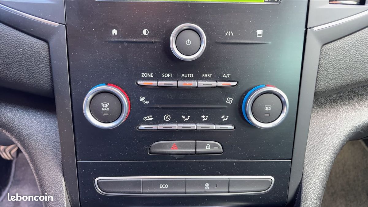 Renault Mégane 1.3 Tce 115 Limited (image 13)