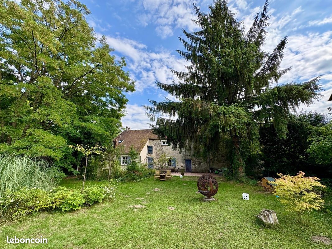 Maison 5 pièces 146 m² · à Bourron-Marlotte · 146 m² · 697 000 €