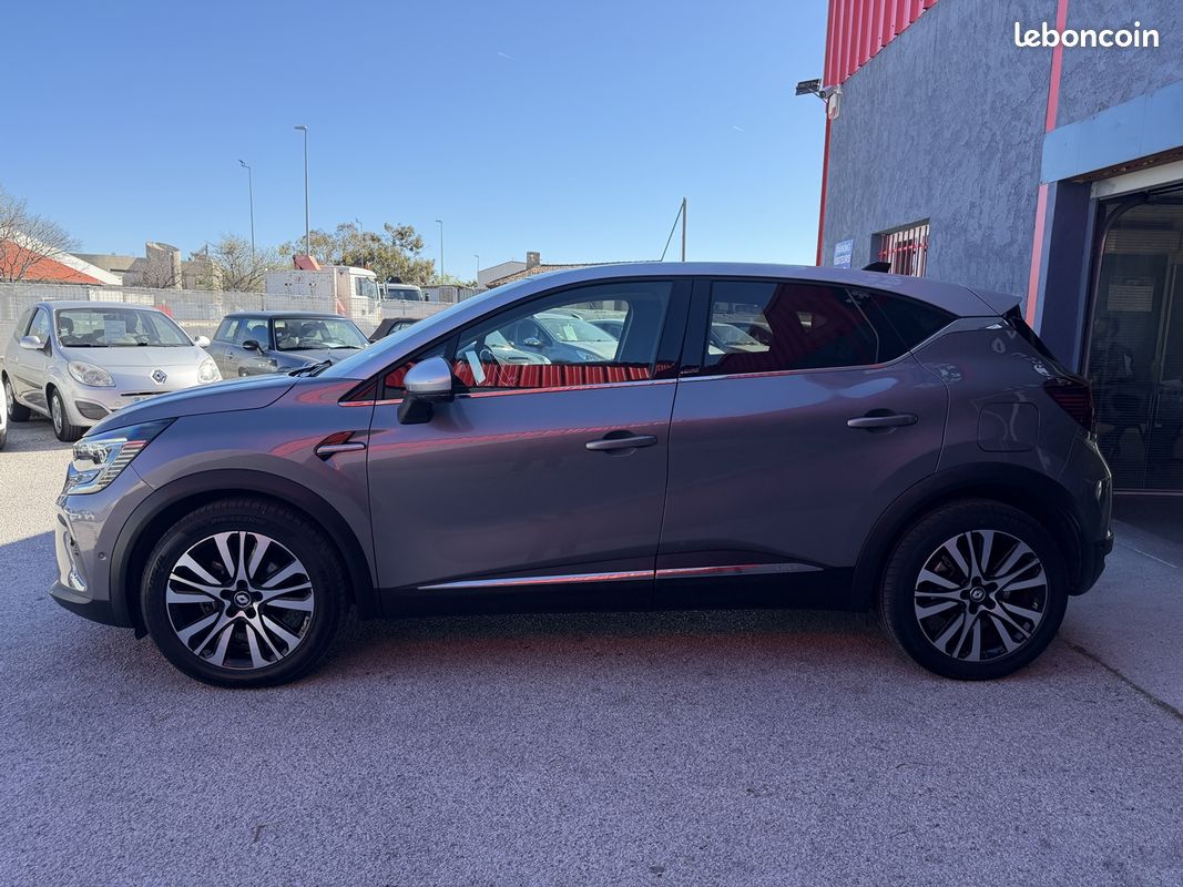 Renault CAPTUR II 1.6 E-TECH PLUG-IN 160CH INITIALE PARIS (image 2)