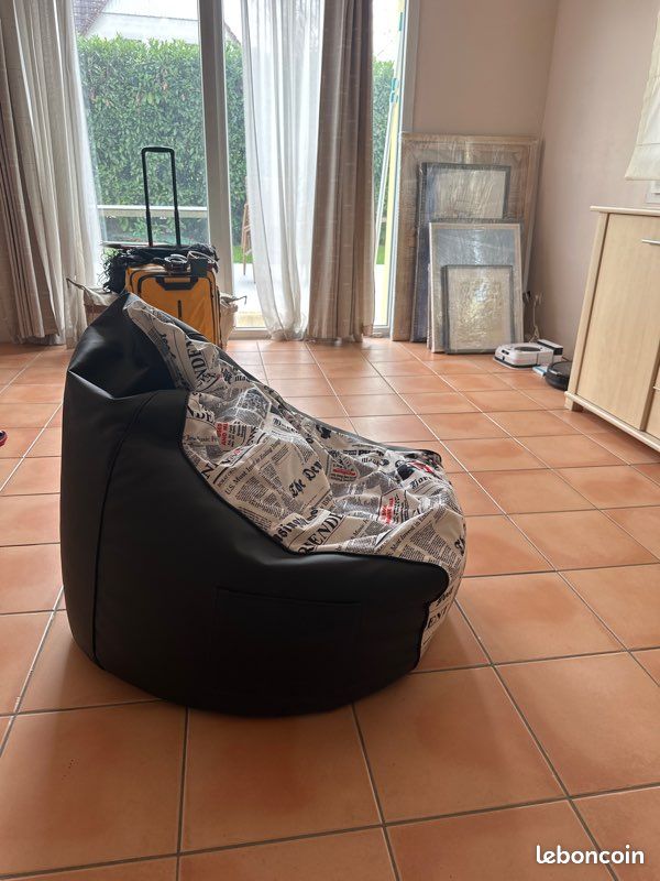 Pouffe (image 2)