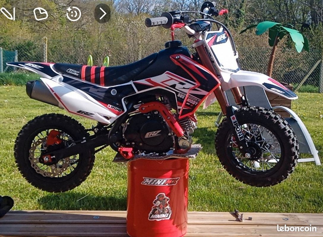 Vend 50 crz quasiment neuf servi 2 fois (image 1)