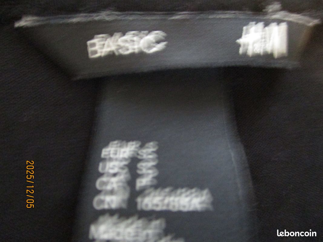 Robe noire fluide forme cache coeur H&M (image 3)