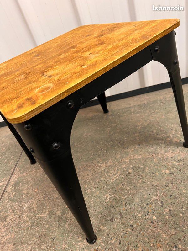Jolie table basse industrielle effet vintage rivet indus bois & metal stable (image 6)