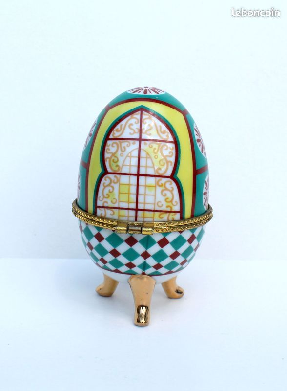 BOITE COFFRET OEUF EN PORCELAINE - MONTURE LAITON - MAGNIFIQUE DECOR H:10cm (image 3)