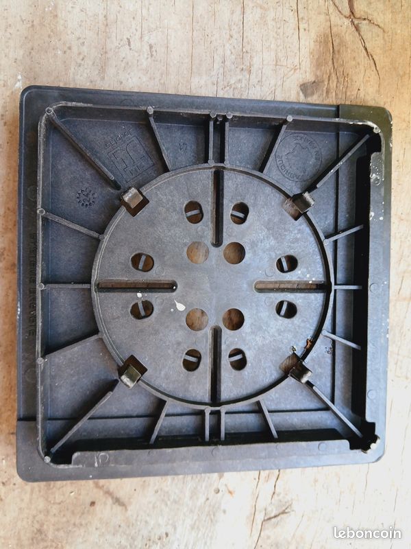 7 plaques dalles carrées et gomme acoustique terrasse sur plots
Marque Jouplast
+ 20 cales acoustiques pour plots simples (image 2)