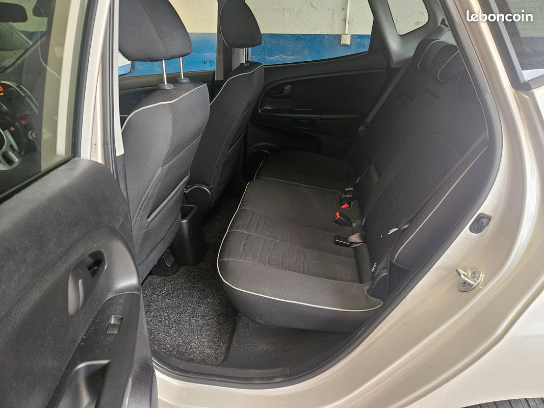 Kia venga 1.4 crdi 90 ch active (image 3)