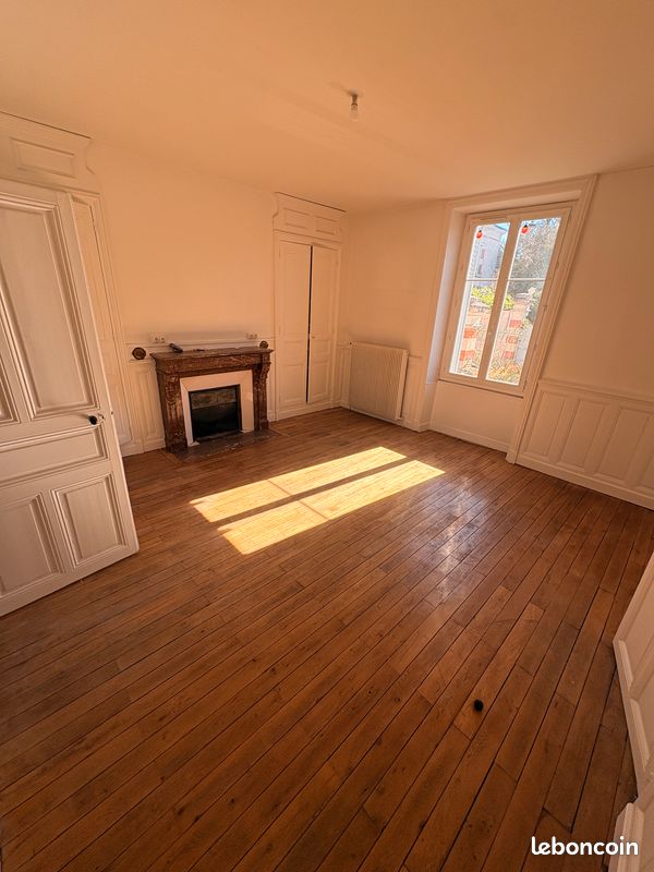 Appartement 3 pièces 82 m² · à Châteauroux · 82 m² · 700 €/mois