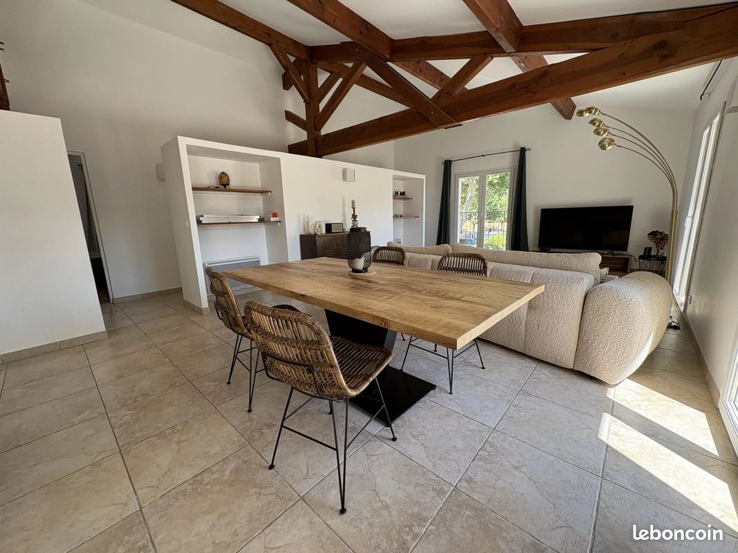 Appartement 4 pièces 110 m² · à Jouques · 110 m² · 1 200 €/mois