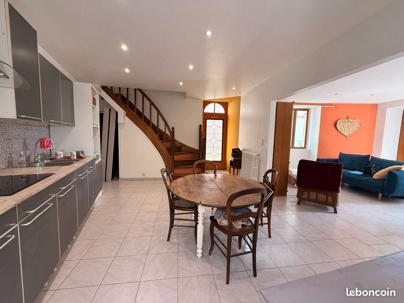 Maison 6 pièces 131 m² · à La Souterraine · 131 m² · 79 000 €